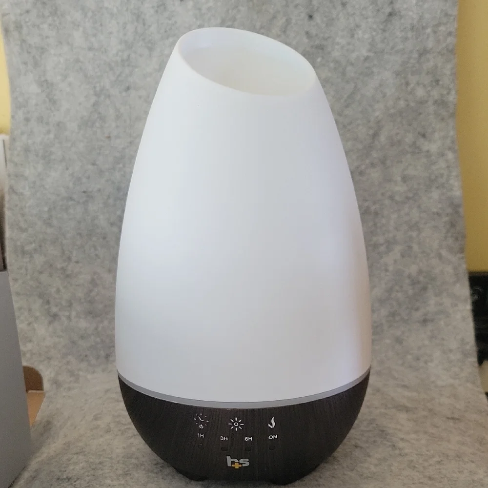 Healthsmart White and Black Aroma Diffuser NIB